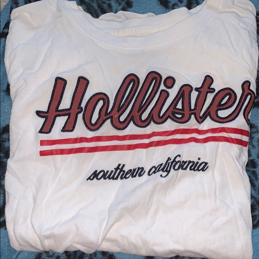 Hollister t-shirt